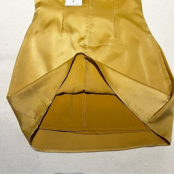 Wayf Strapless Gold Dress Medium NWT - Picture 9 of 13